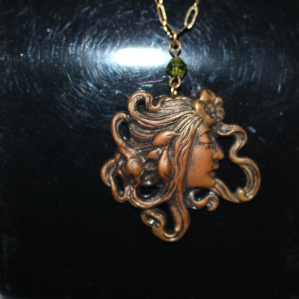 Vintage Beautiful Jools Art Nouveau Lady Style  Necklace Ladies 1980s - 90s New